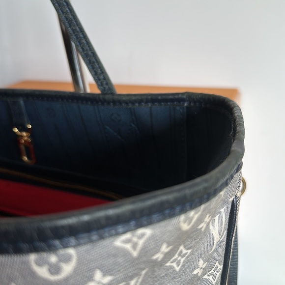 Louis Vuitton Neverfull Minilin - Picture 5 of 13